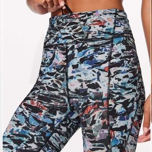 NWOT Lululemon Break Free Tight 25"